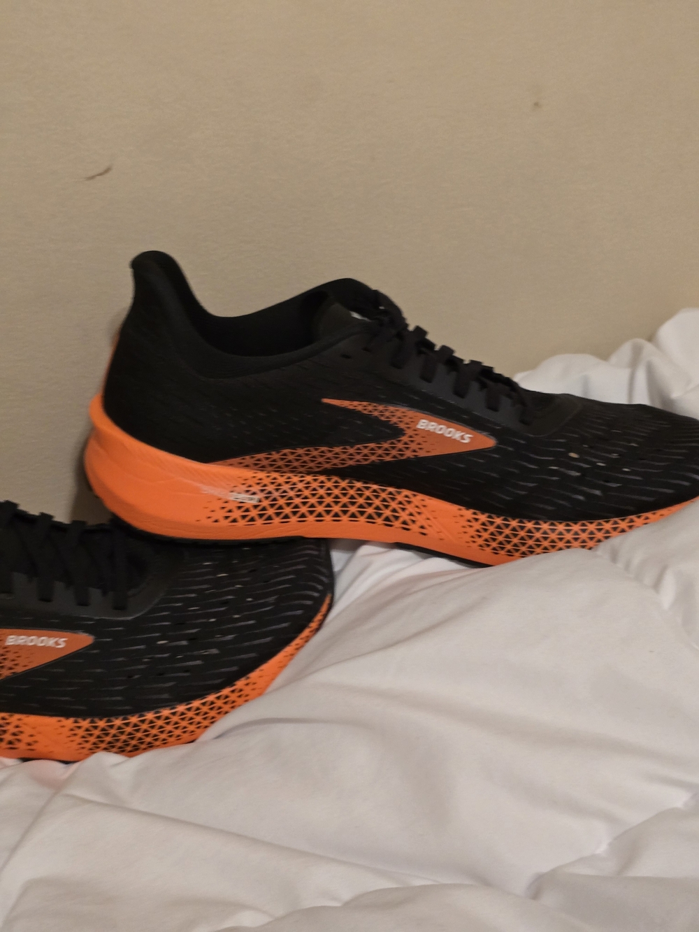 Brooks Hyperion Tempo Men’s Running Shoes Size 11.5 Black Orange Lightweight . - Picture 10 of 14